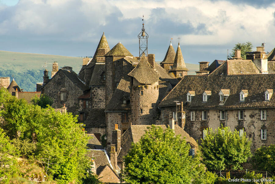 Salers - Village Médiéval Rue Du Foirail Salers Village médiéval Les 20 plus belles cités médiévales | Détours en France